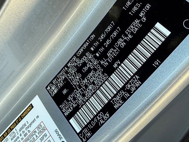 Used 2025 Toyota 4Runner SR5 image 31