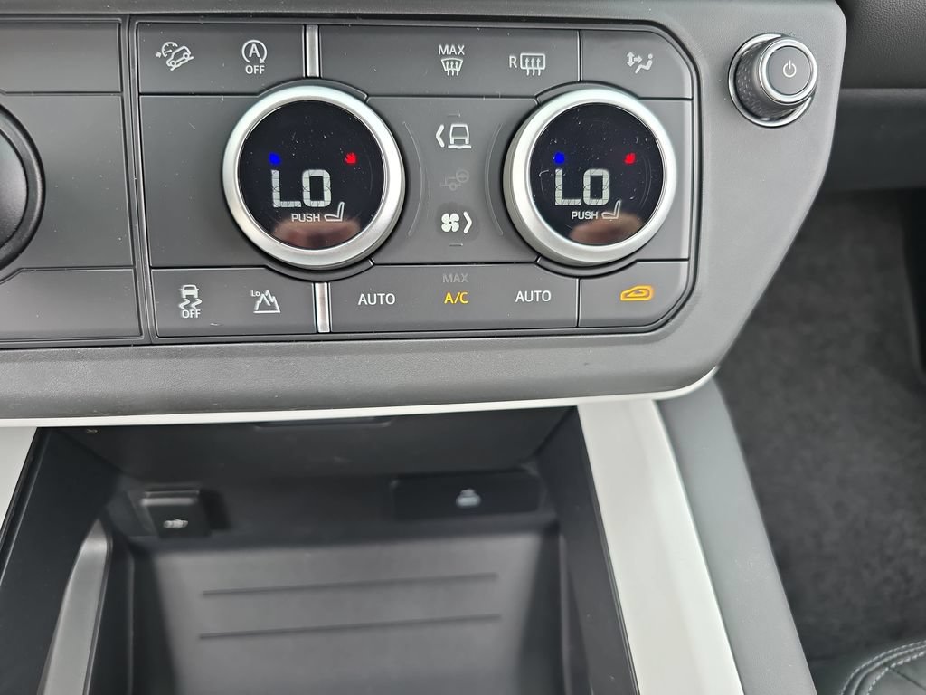 New 2026 Land Rover Defender 110 S AWD/4WD image 24