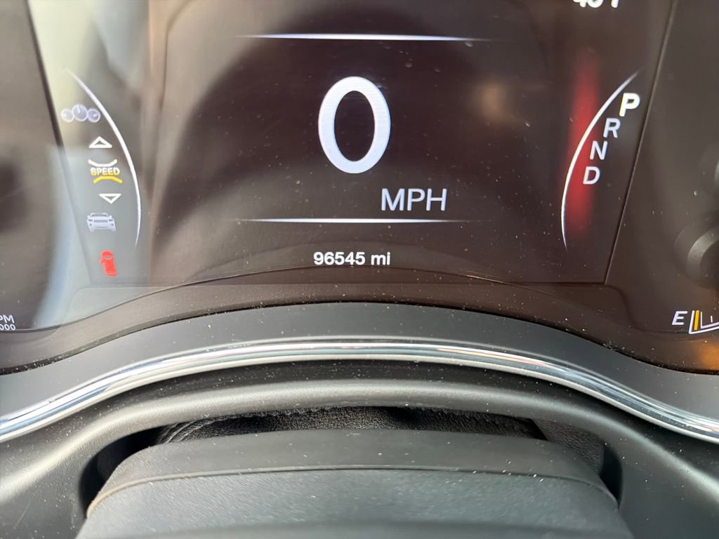 Used 2019 Jeep Grand Cherokee Limited w/ Trailer Tow Group IV AWD/4WD image 18
