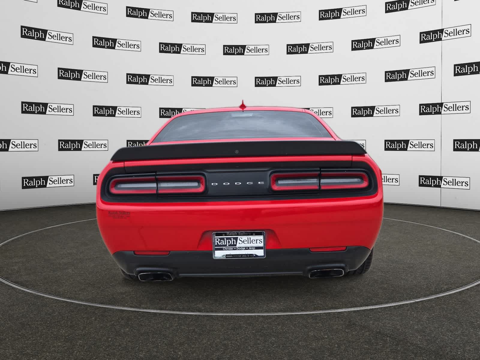 Used 2022 Dodge Challenger R/T Scat Pack RWD image 5