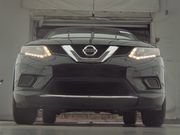 Used 2016 Nissan Rogue S image 2