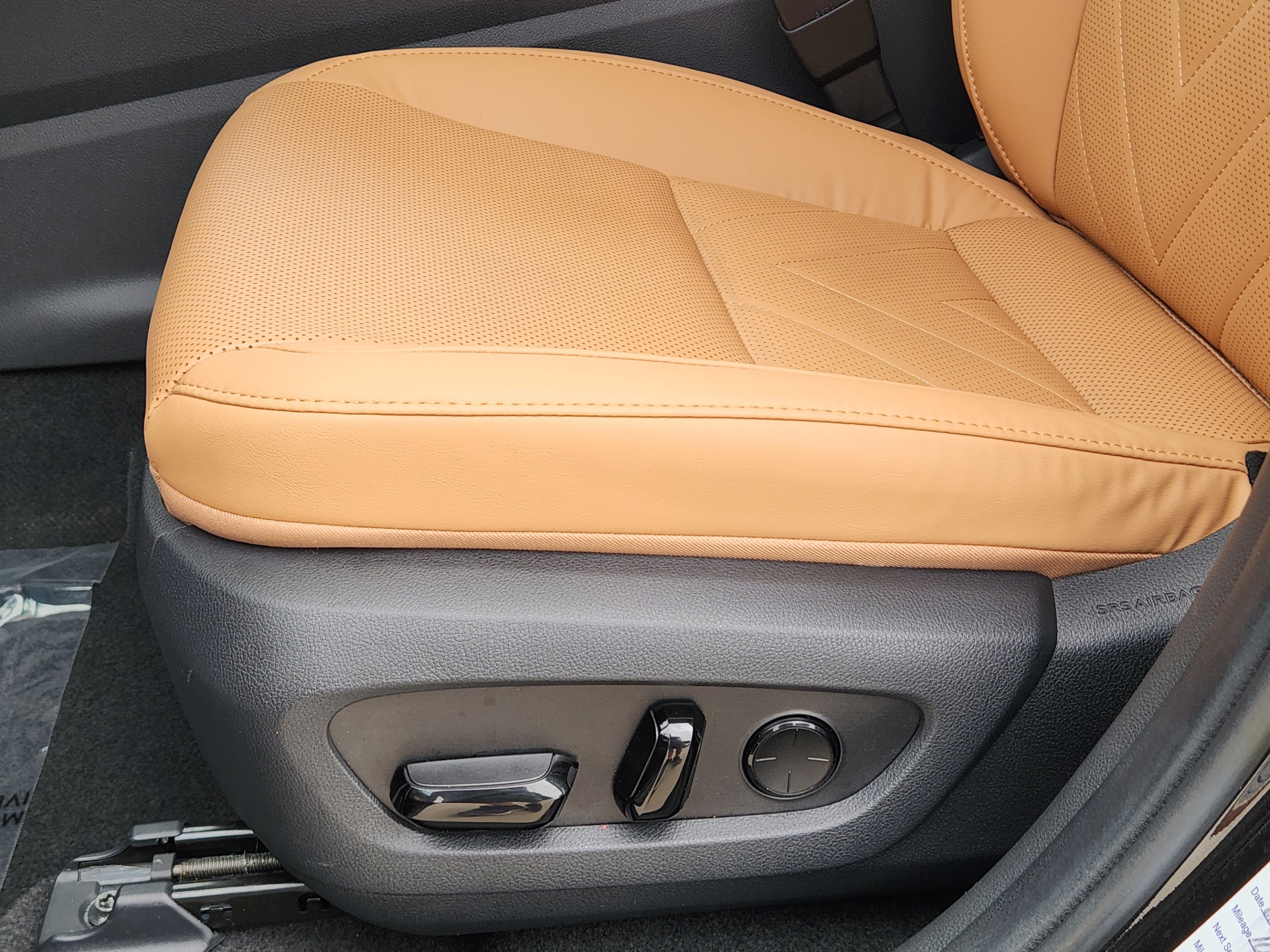 Used 2024 Lexus NX 350h AWD w/ Vision Package image 19