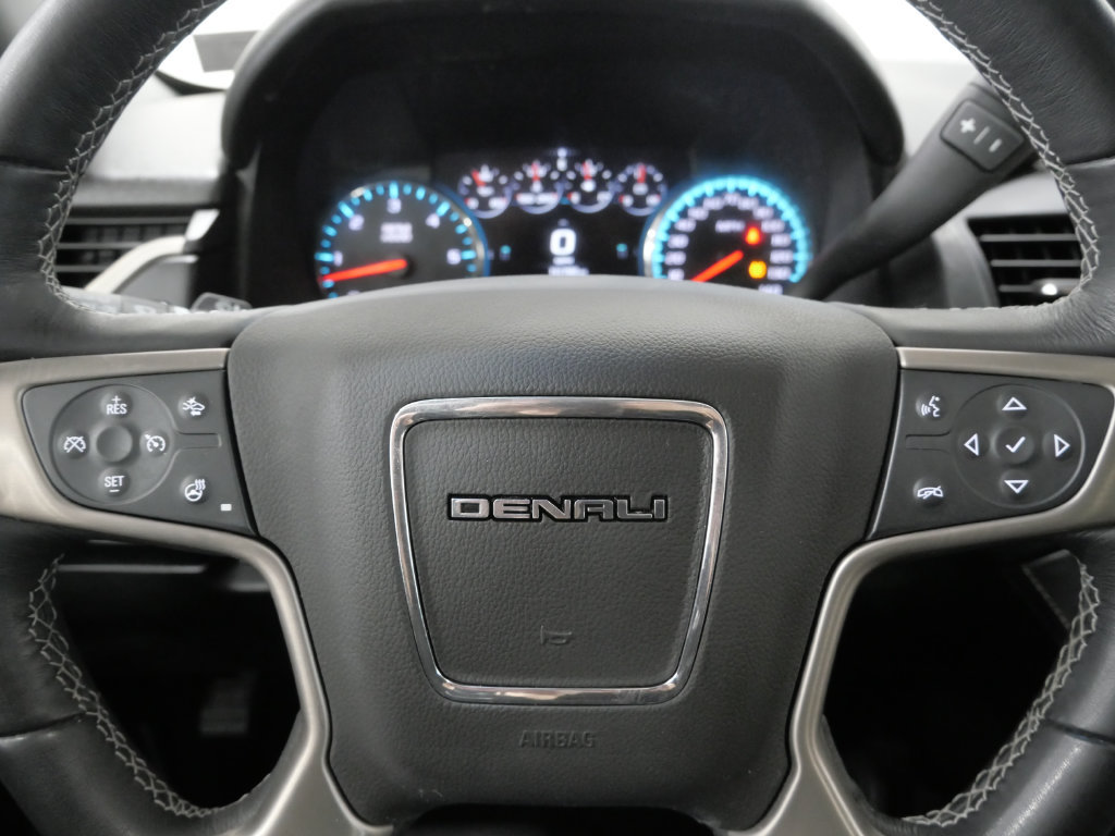 Used 2019 GMC Yukon Denali AWD/4WD image 17