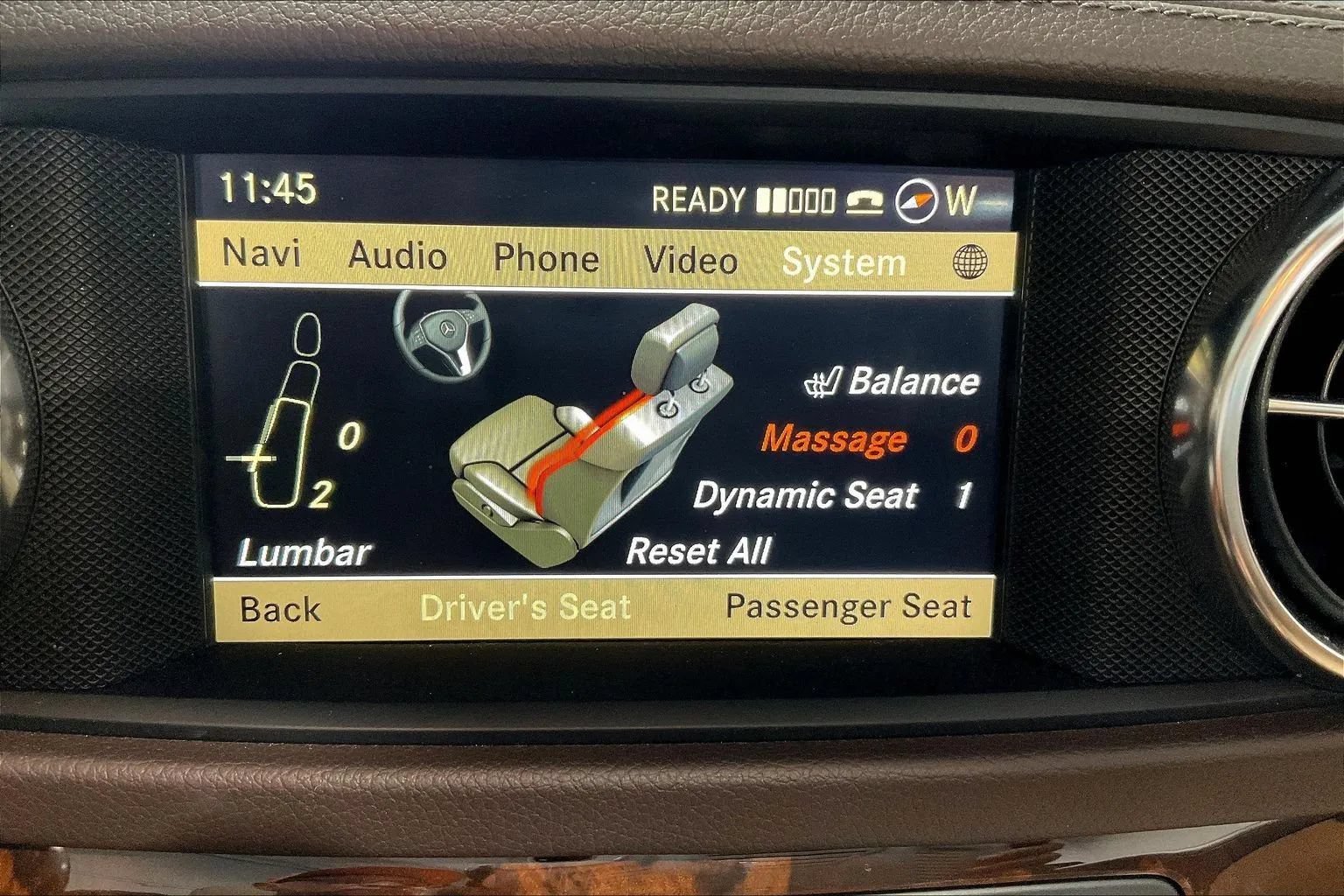Used 2013 Mercedes-Benz SL 550 w/ Premium Pkg image 39