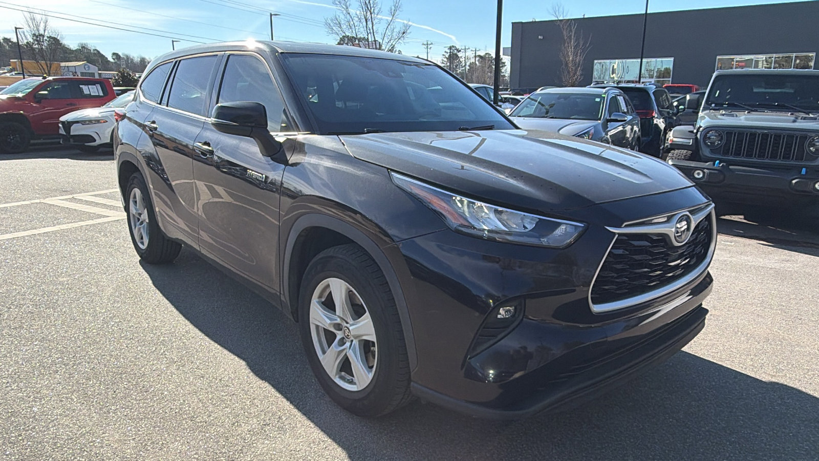 Used 2020 Toyota Highlander LE image 5