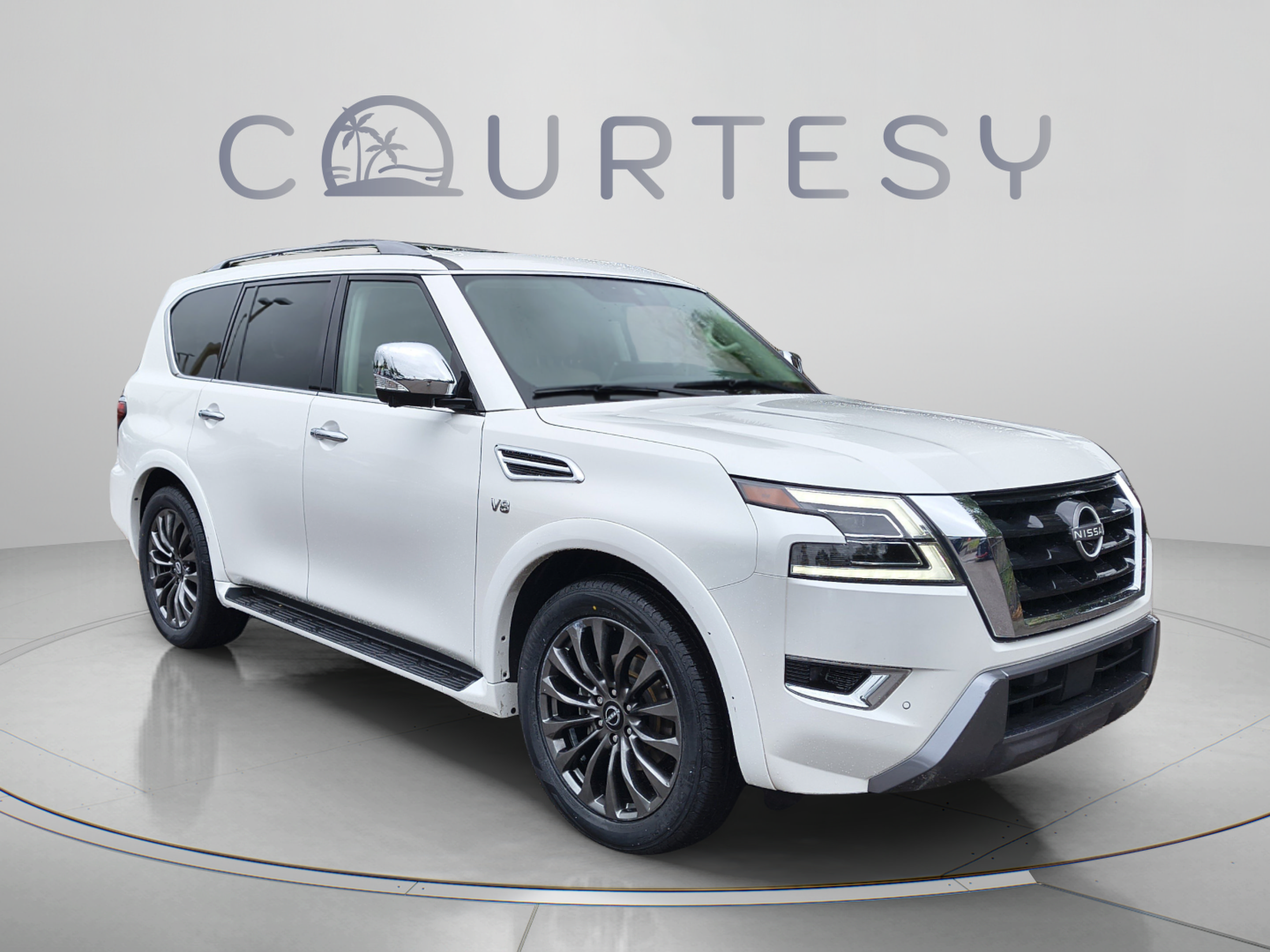 Certified 2022 Nissan Armada Platinum w/ Captain's Chairs Package RWD image 9