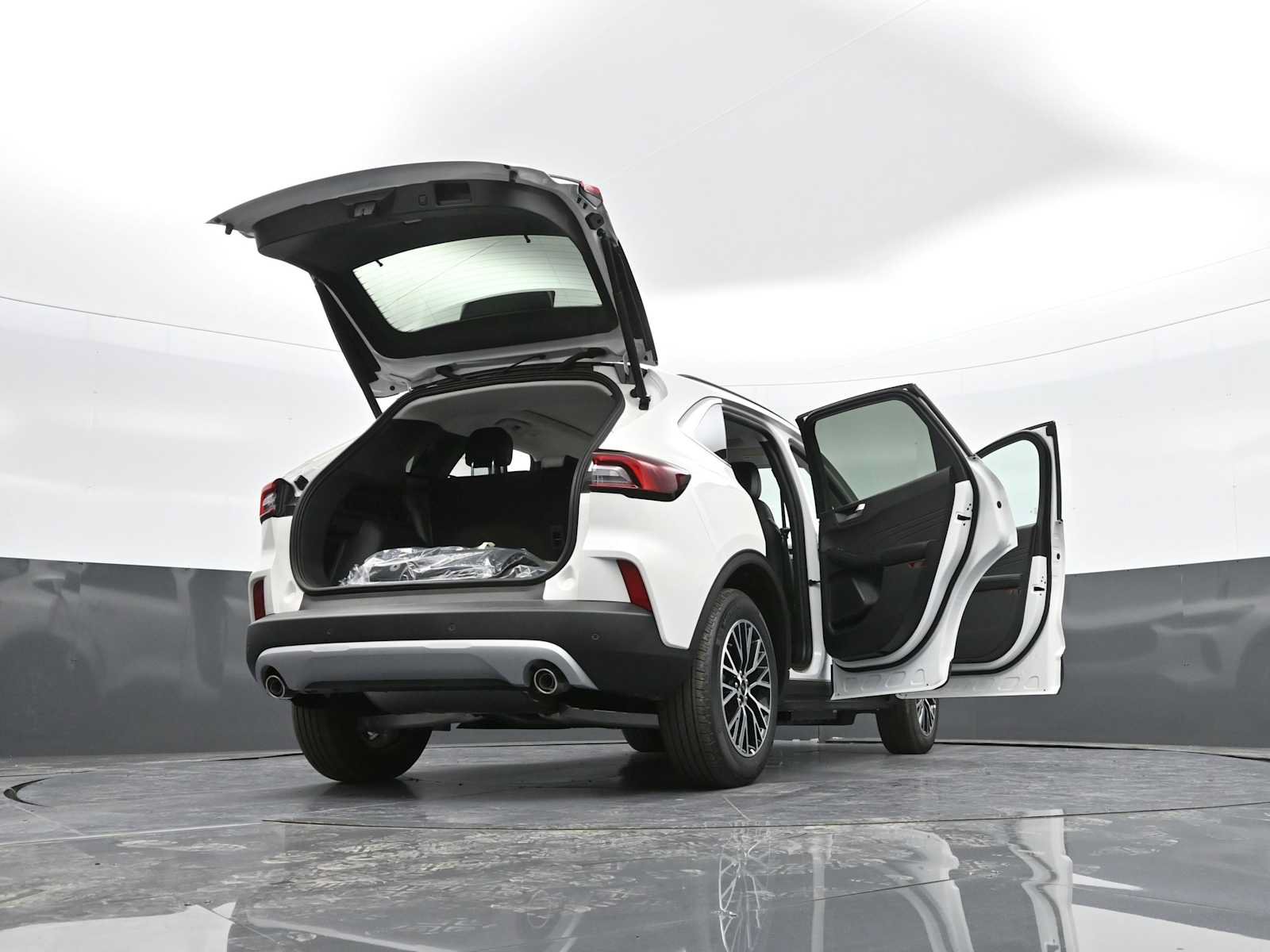 New 2025 Ford Escape SE FWD image 51