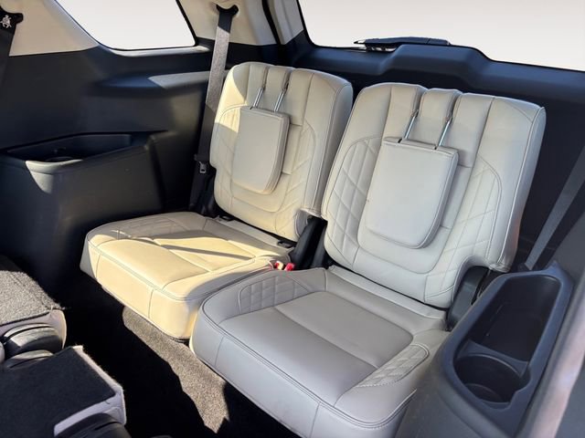 Used 2017 Ford Explorer Platinum AWD/4WD image 15