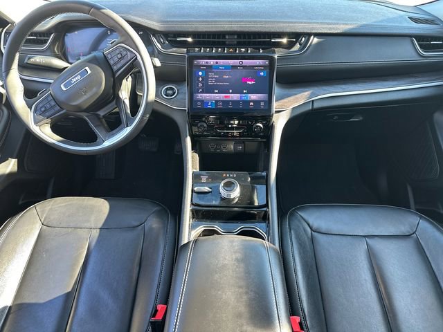 Used 2023 Jeep Grand Cherokee L Limited AWD/4WD image 23