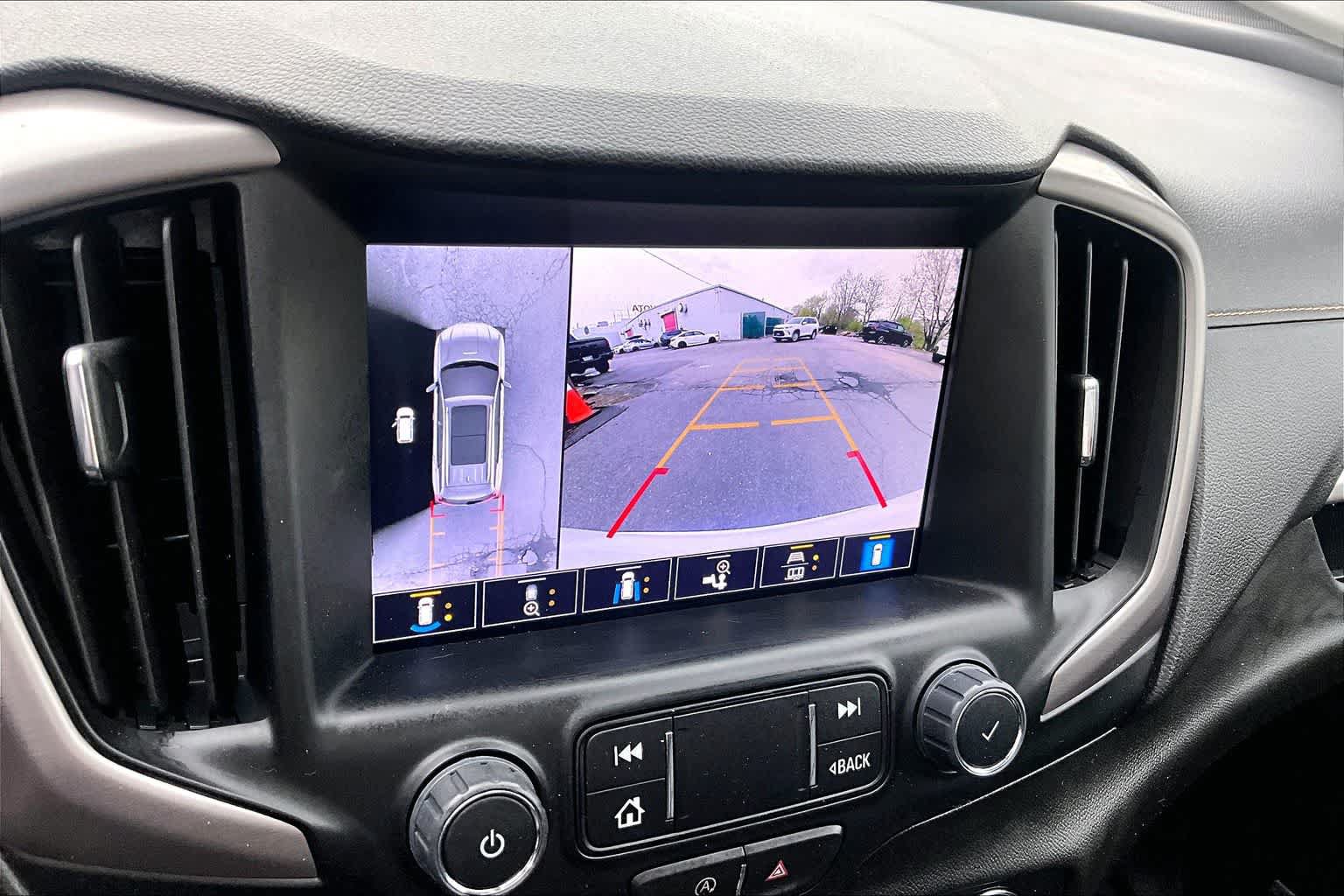 Used 2023 GMC Terrain AT4 w/ Infotainment Package II AWD/4WD image 28