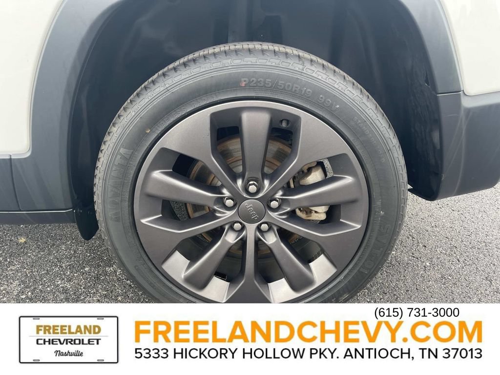 Used 2021 Jeep Cherokee Latitude Lux 80th Anniv w/ Quick Order Package 26U 80TH FWD image 12