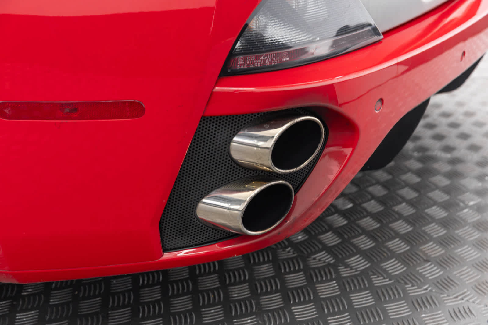 Used 2010 Ferrari California RWD image 61