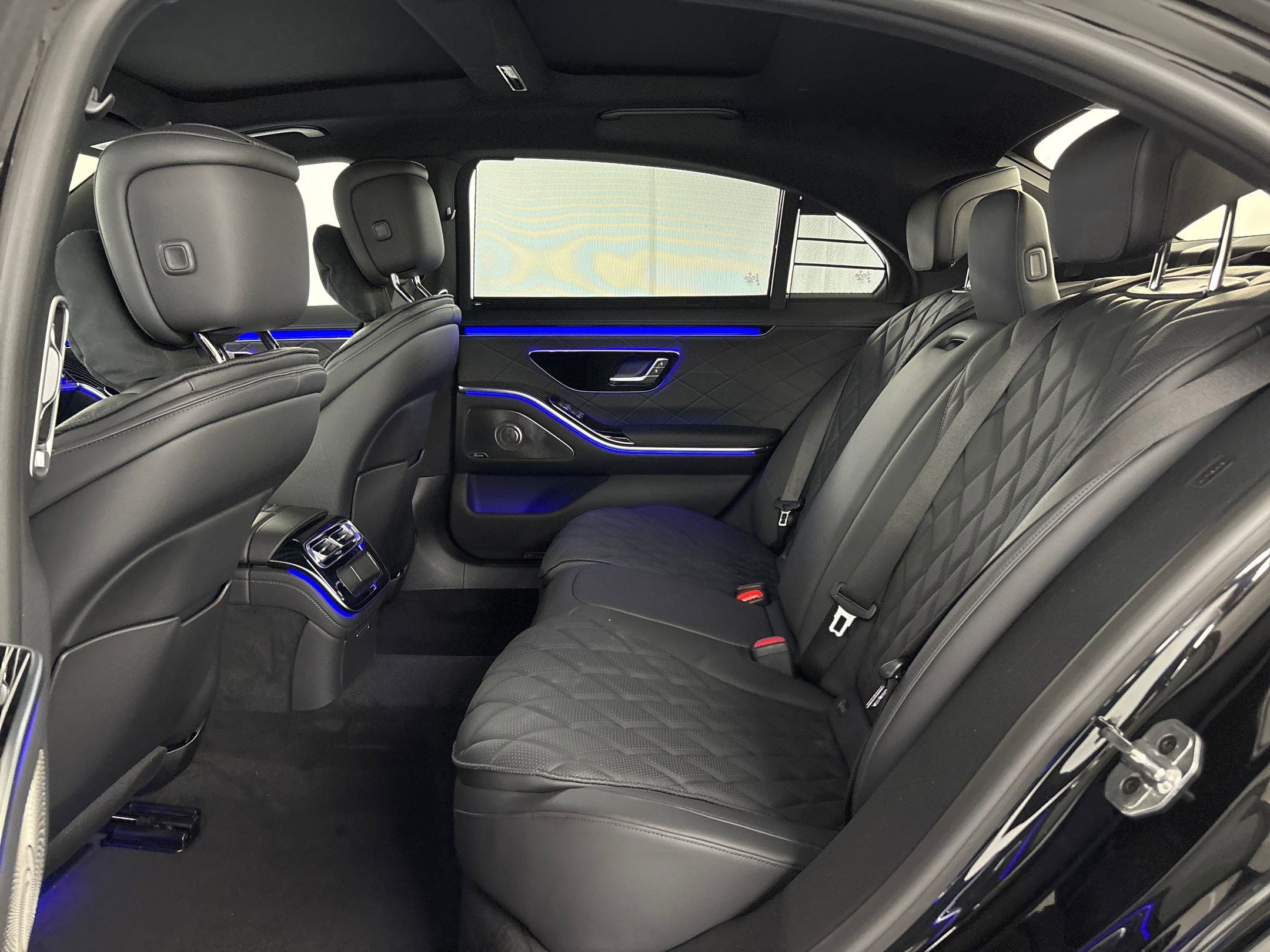 New 2026 Mercedes-Benz S 580e 4MATIC Sedan image 14