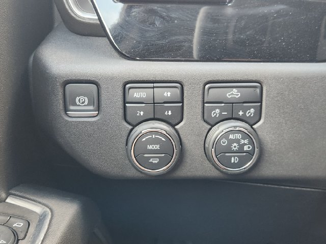 Used 2024 Chevrolet Silverado 2500 LT AWD/4WD image 24