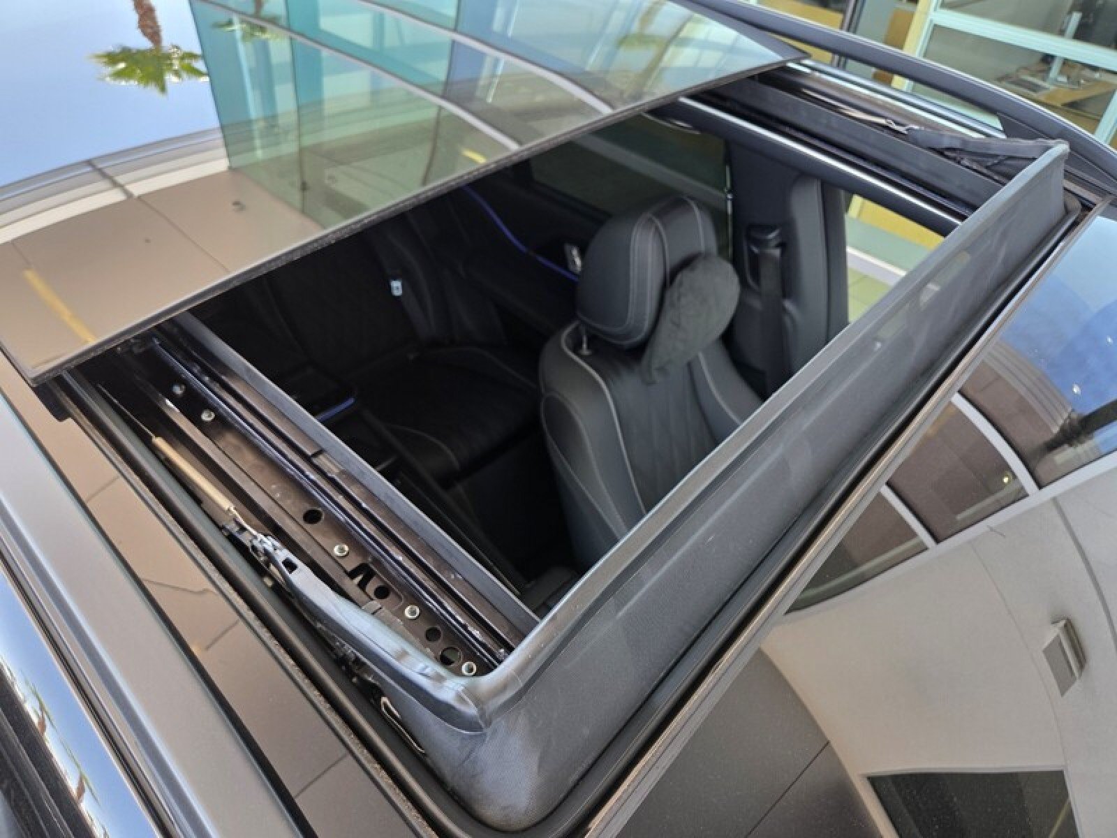 New 2026 Mercedes-Benz Maybach GLS 600 4MATIC image 21