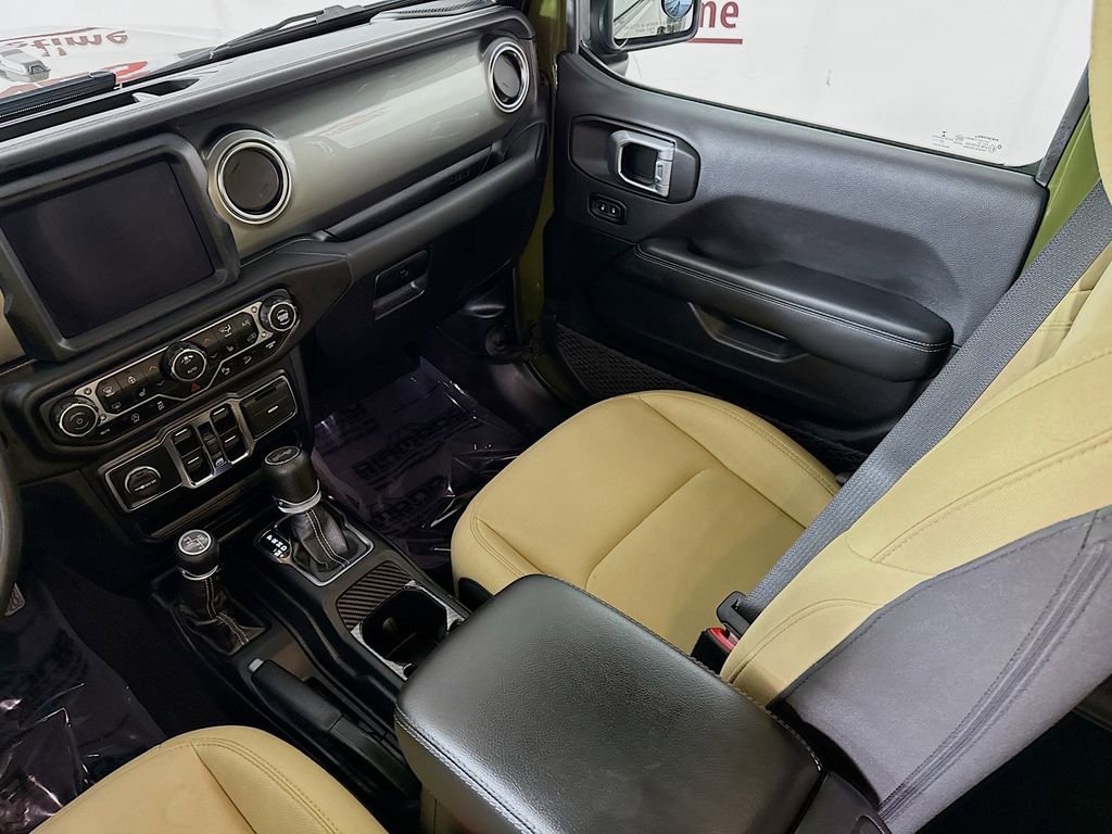 Used 2020 Jeep Wrangler Unlimited Sahara image 26