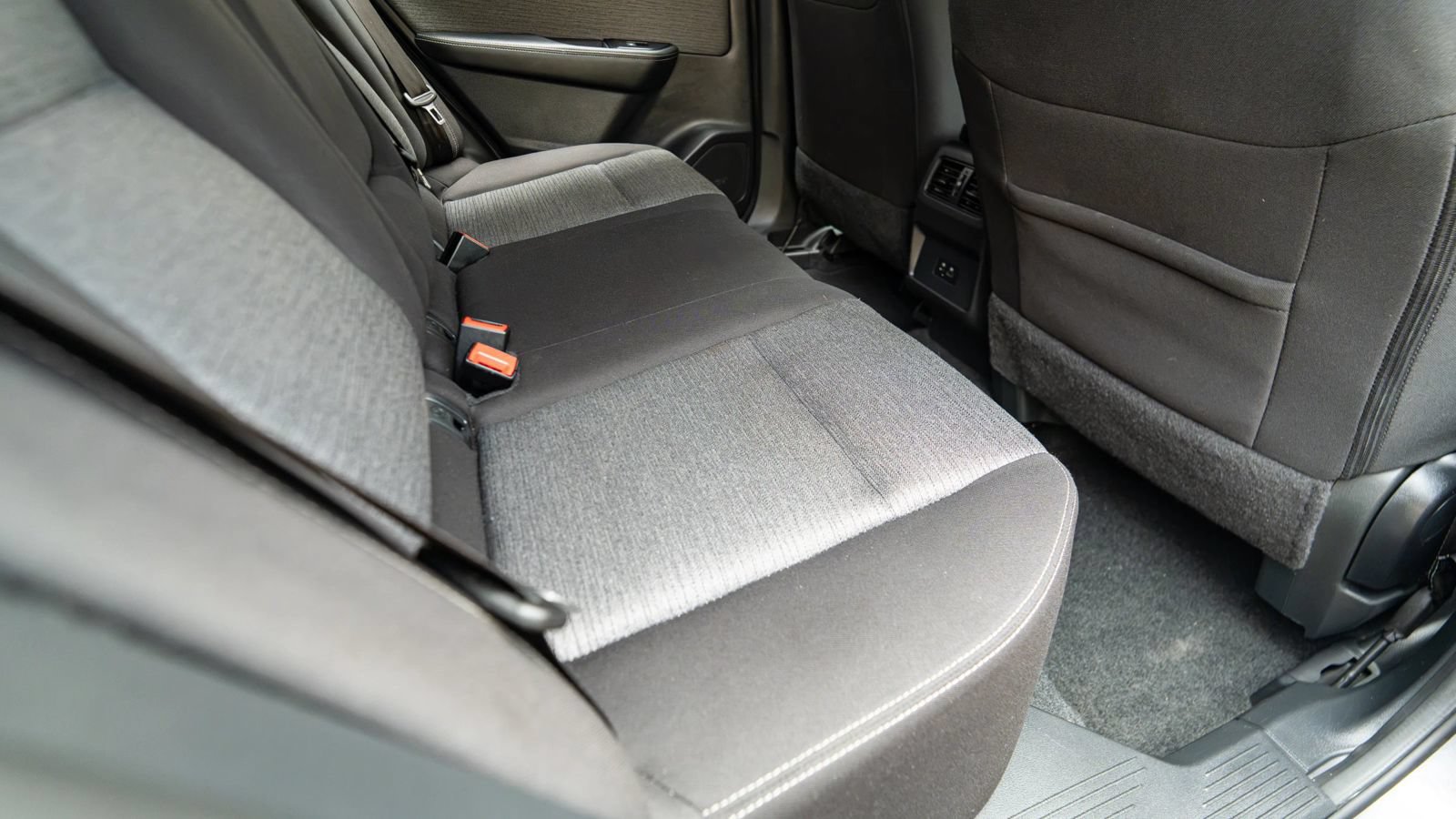 Used 2023 Nissan Rogue SV AWD/4WD image 16