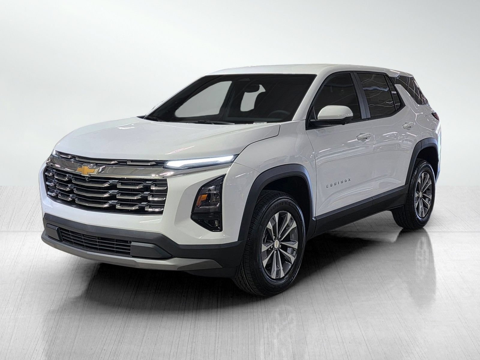 New 2027 Chevrolet Equinox LT w/ Safety and Technology Package FWD image 3