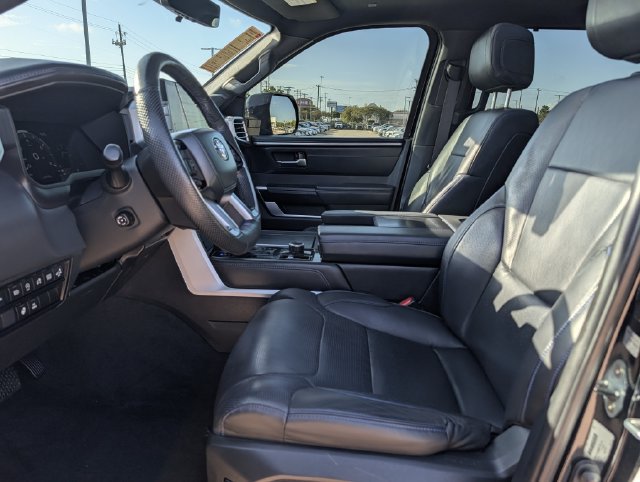 Used 2024 Toyota Tundra Platinum AWD/4WD image 26