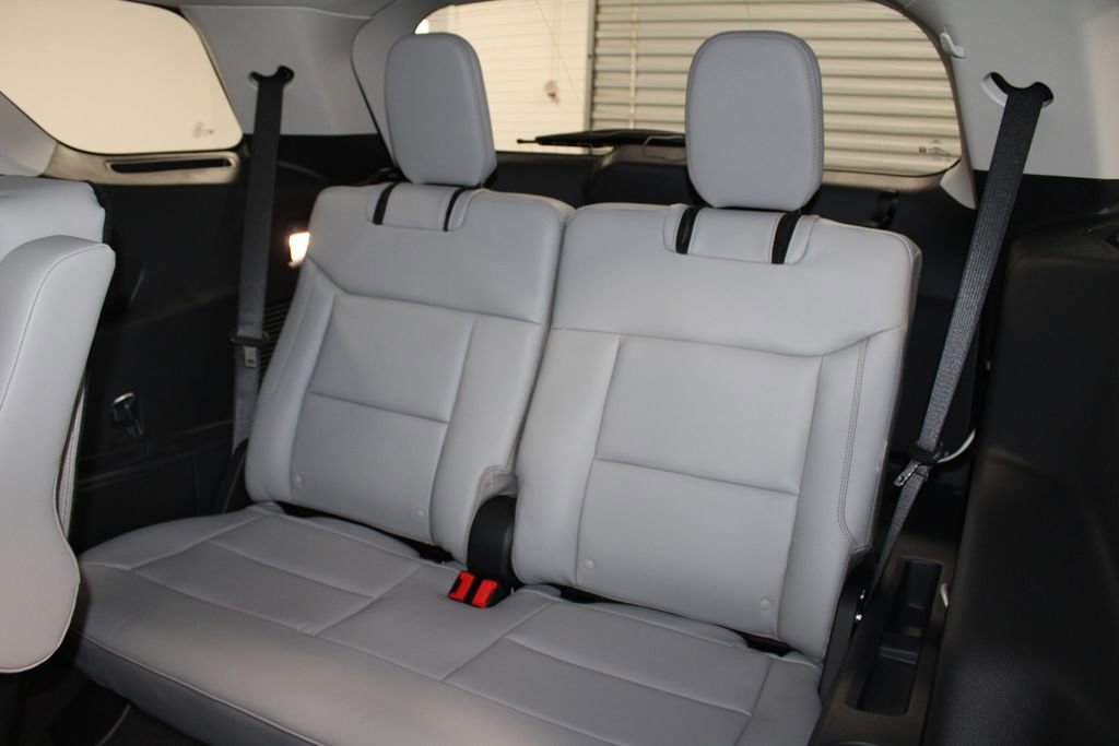 New 2026 Ford Explorer Active w/ Active Comfort Package image 27