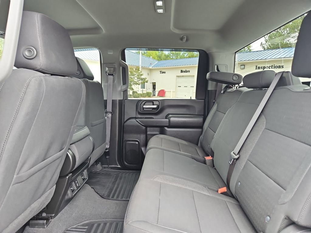 Used 2024 Chevrolet Silverado 2500 Custom w/ Custom Value Package image 25
