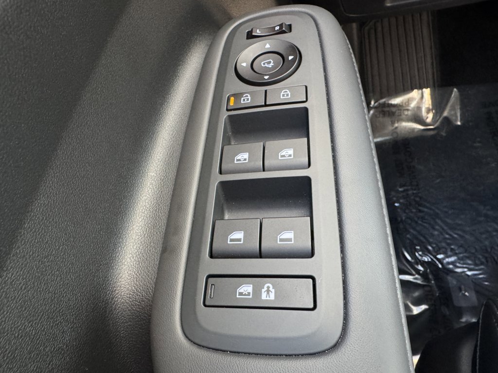 Used 2024 Hyundai Santa Fe Limited image 29