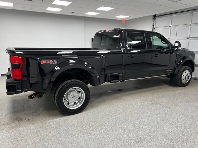 Used 2025 Ford F450 Platinum w/ FX4 Off-Road Package AWD/4WD image 11