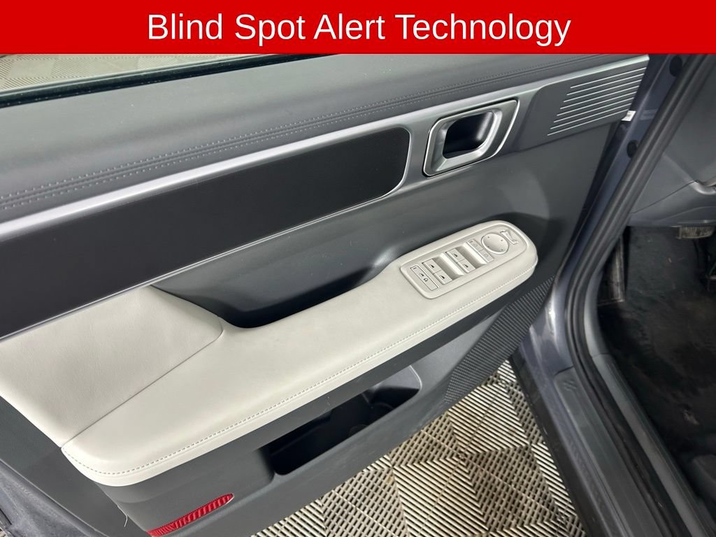 Used 2025 Hyundai Santa Fe SEL AWD/4WD image 13