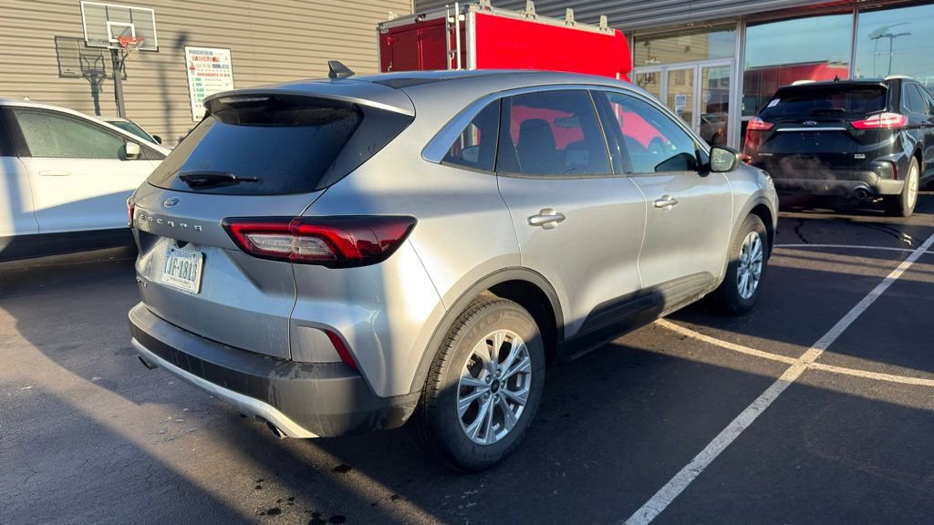 Certified 2024 Ford Escape Active image 3