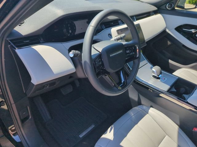 Used 2026 Land Rover Range Rover Evoque S AWD/4WD image 7