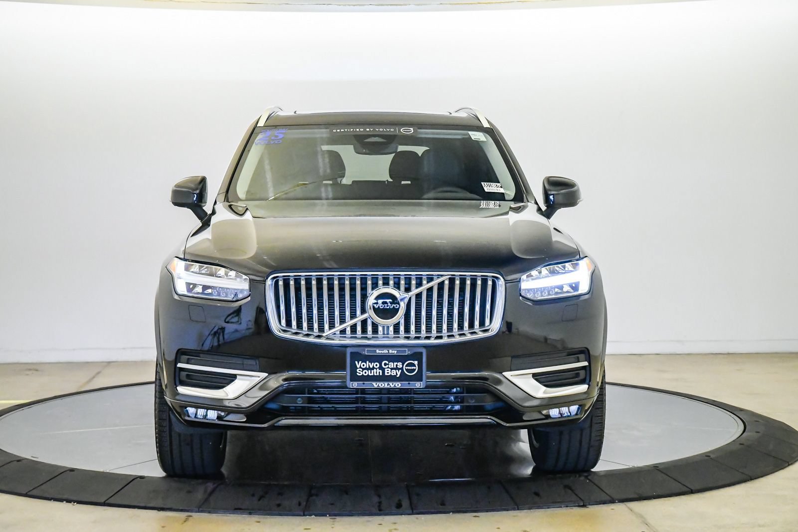 Certified 2025 Volvo XC90 B5 Core w/ Protection Package Premier AWD/4WD image 7