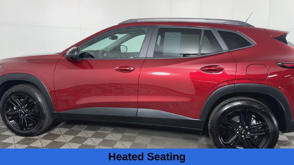 Certified 2024 Chevrolet Trax ACTIV w/ Sunroof Package FWD image 9