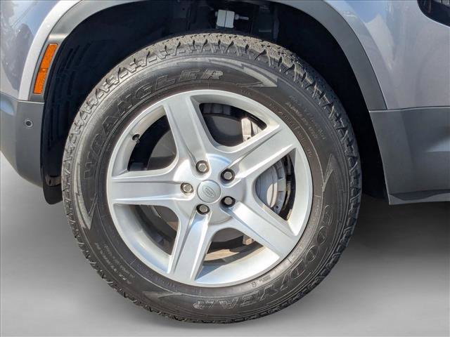 Used 2022 Land Rover Defender 110 SE AWD/4WD image 27