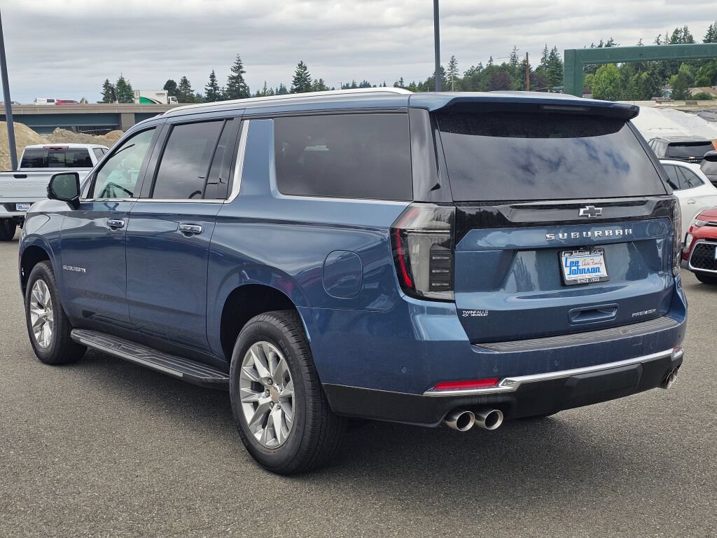 New 2026 Chevrolet Suburban Premier w/ Sun And Tow Package AWD/4WD image 7