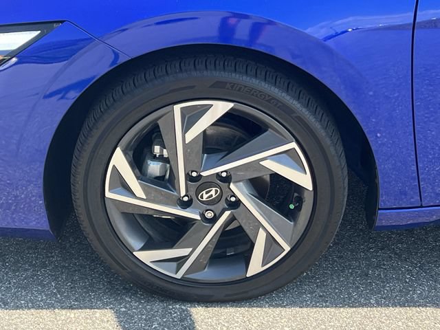 Certified 2025 Hyundai Elantra SEL FWD image 40