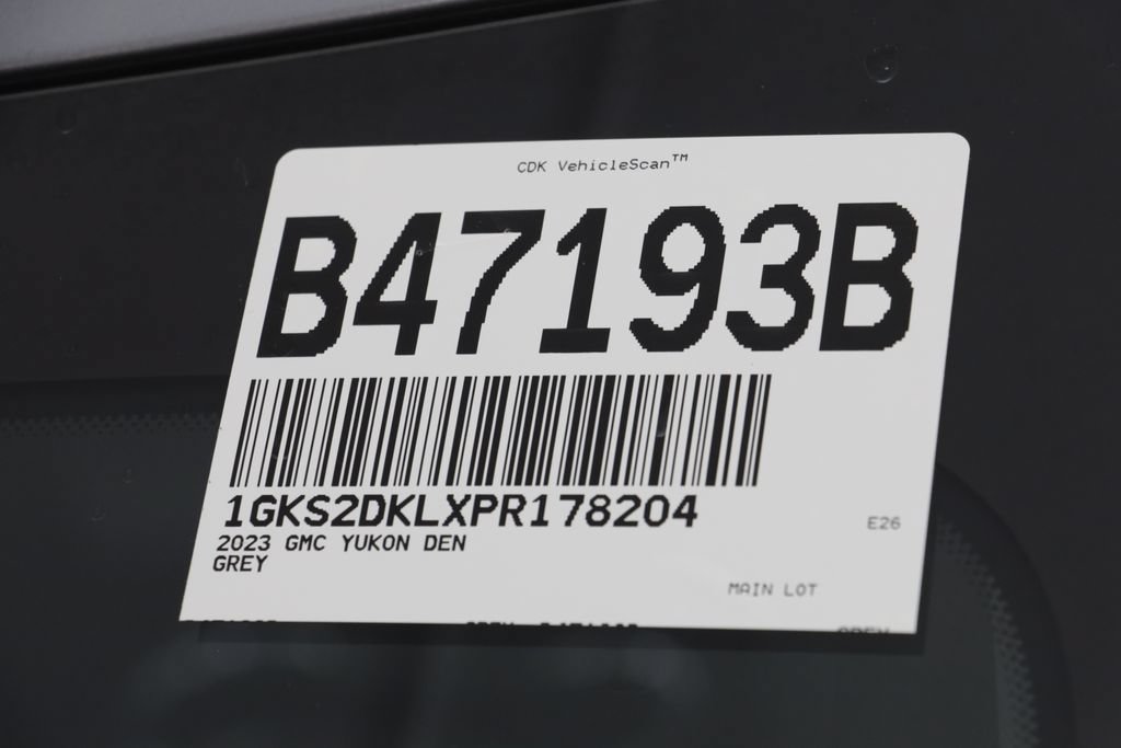 Used 2023 GMC Yukon Denali w/ Advanced Technology Package AWD/4WD image 30