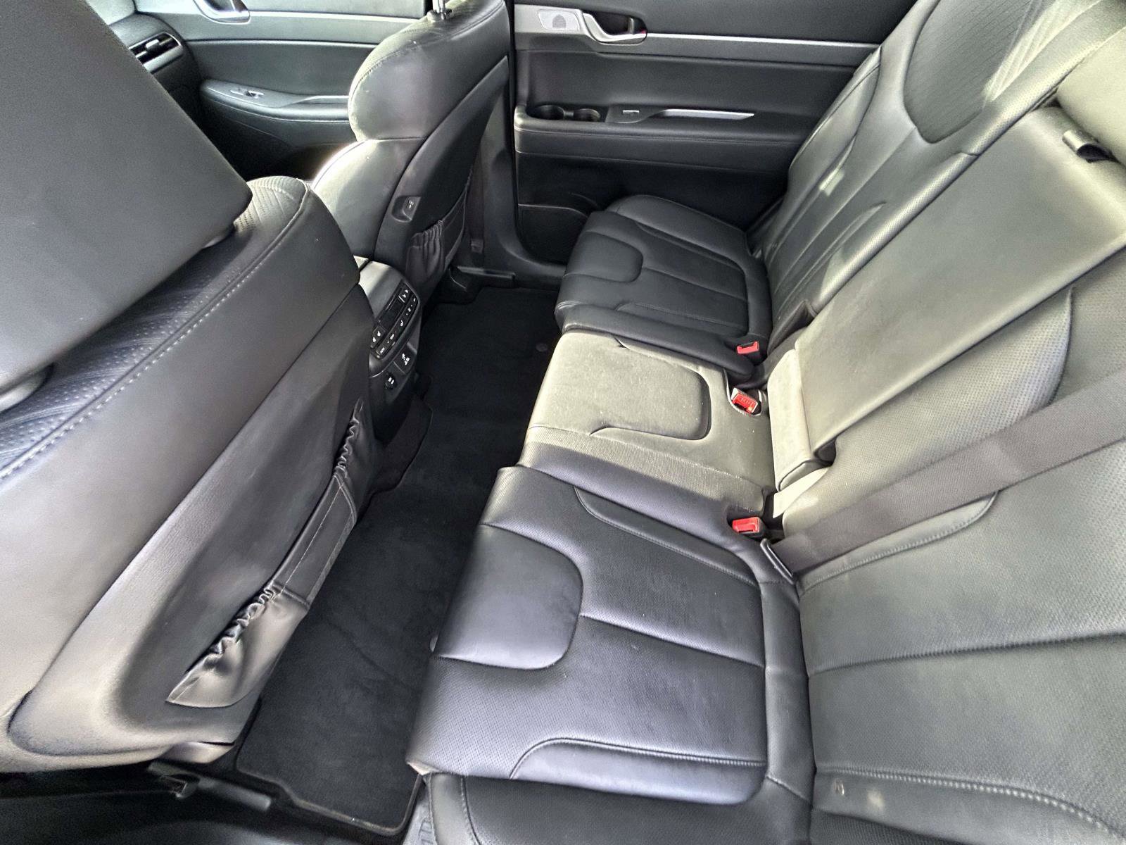 Used 2023 Hyundai Palisade SEL image 12