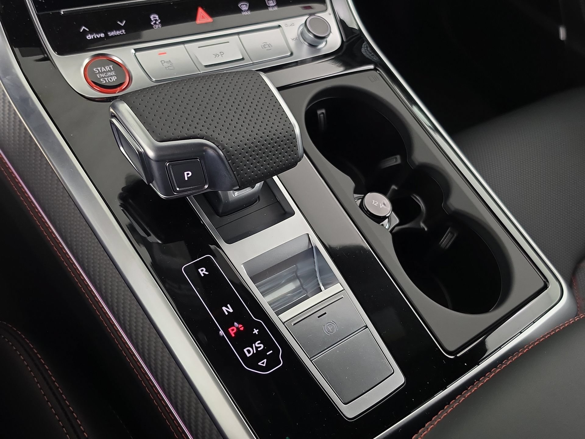 New 2026 Audi SQ8 Prestige AWD/4WD image 28