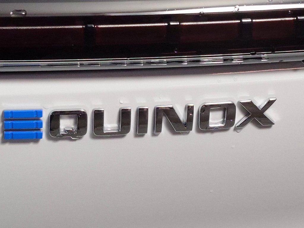 New 2026 Chevrolet Equinox EV LT image 7