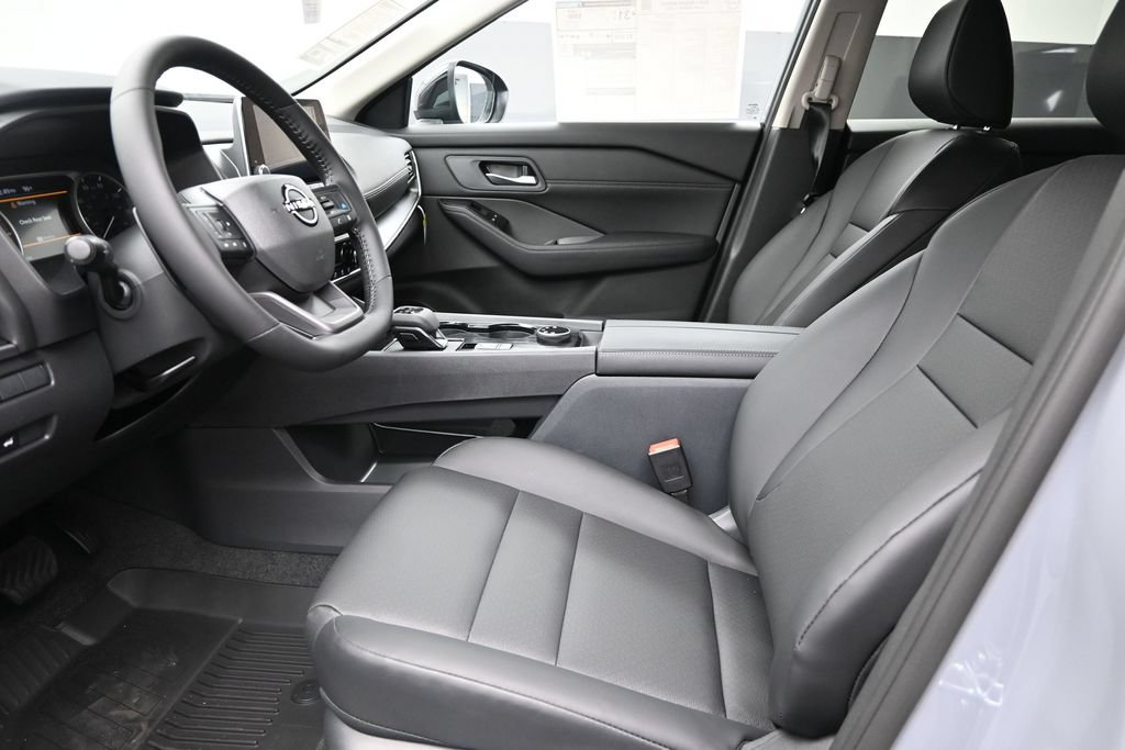 New 2026 Nissan Rogue Dark Armor AWD/4WD image 19