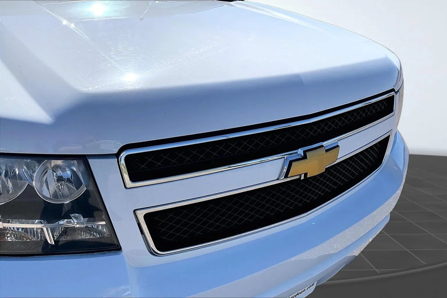 Used 2014 Chevrolet Suburban LS AWD/4WD image 38