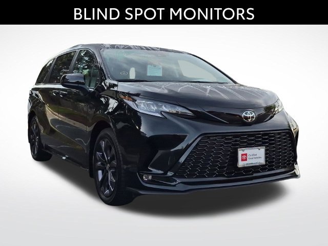 Certified 2026 Toyota Sienna XSE FWD image 3