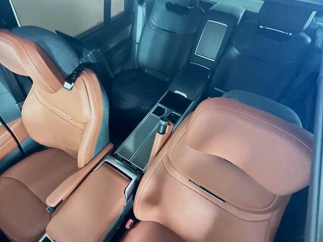 New 2026 Land Rover Range Rover SV AWD/4WD image 14