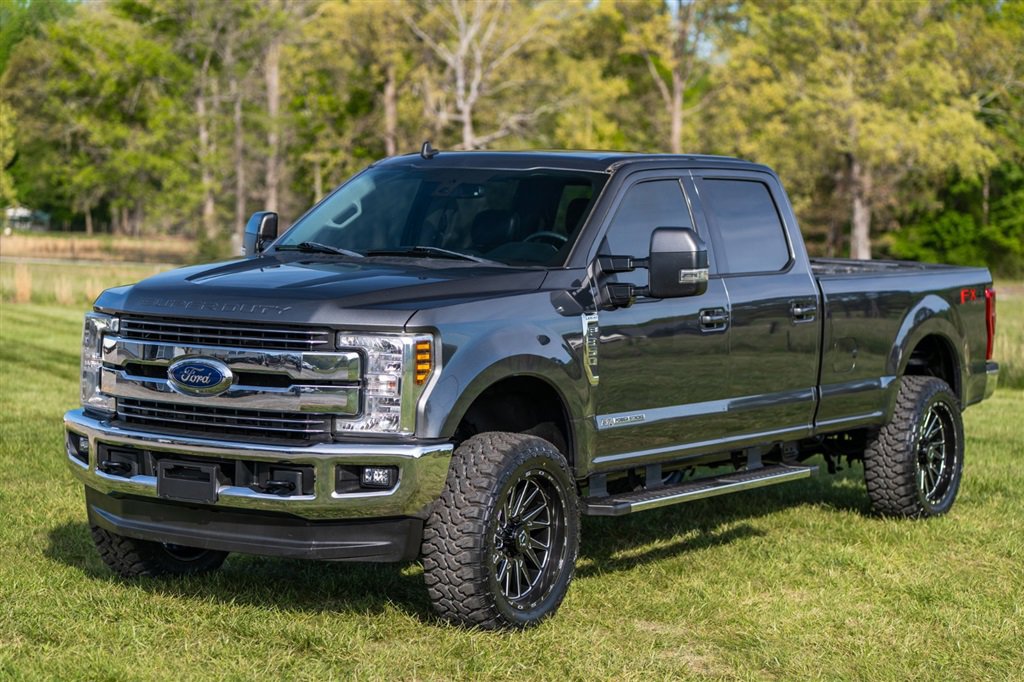 Used 2019 Ford F350 Lariat w/ Lariat Ultimate Package AWD/4WD image 8