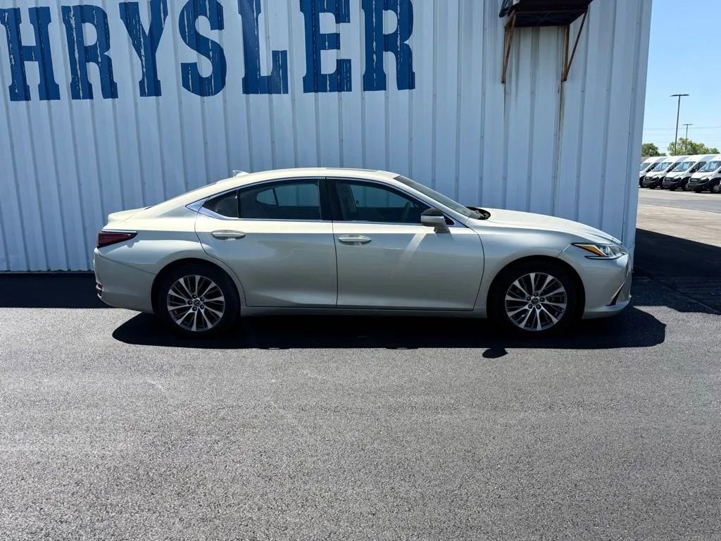 Used 2021 Lexus ES 250 w/ Premium Package AWD/4WD image 9