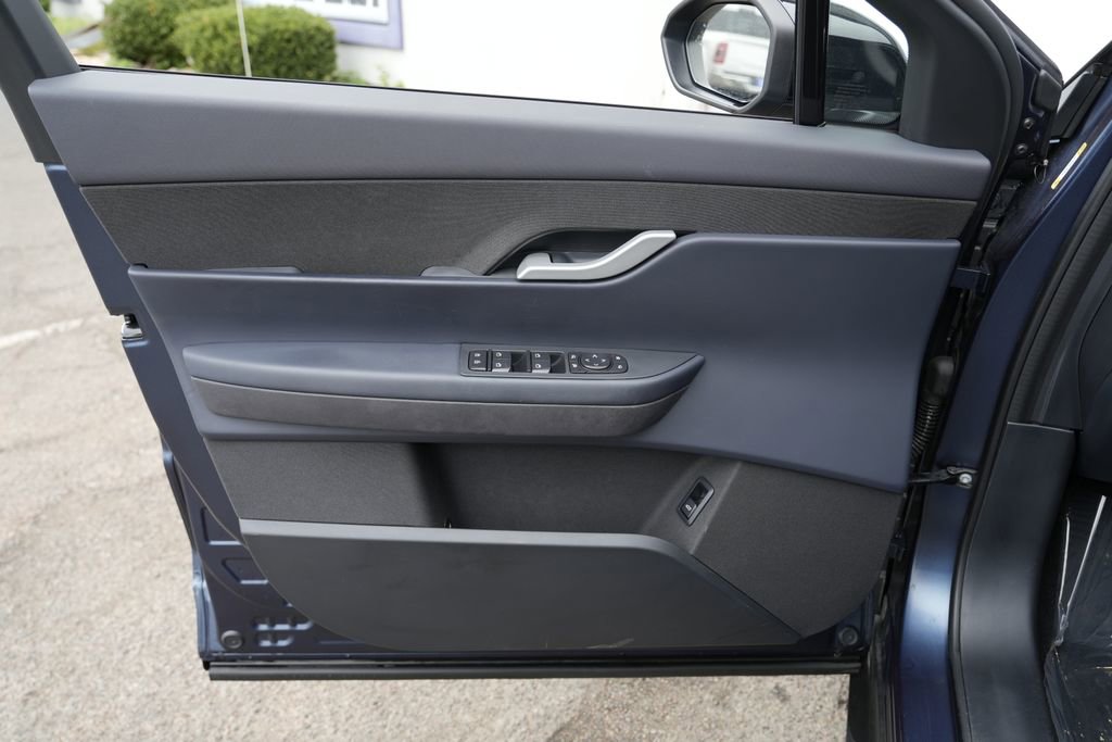 Used 2023 Fisker Ocean One image 22