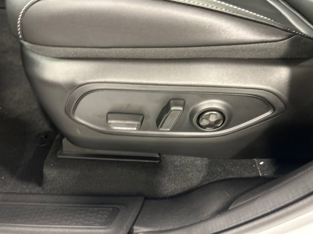 New 2025 Jeep Grand Cherokee Limited image 17