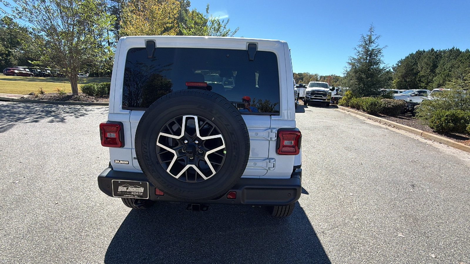 New 2027 Jeep Wrangler Unlimited Sahara AWD/4WD image 9