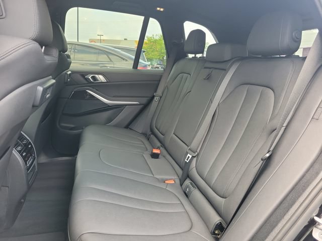 Used 2021 BMW X5 xDrive40i w/ Convenience Package AWD/4WD image 25