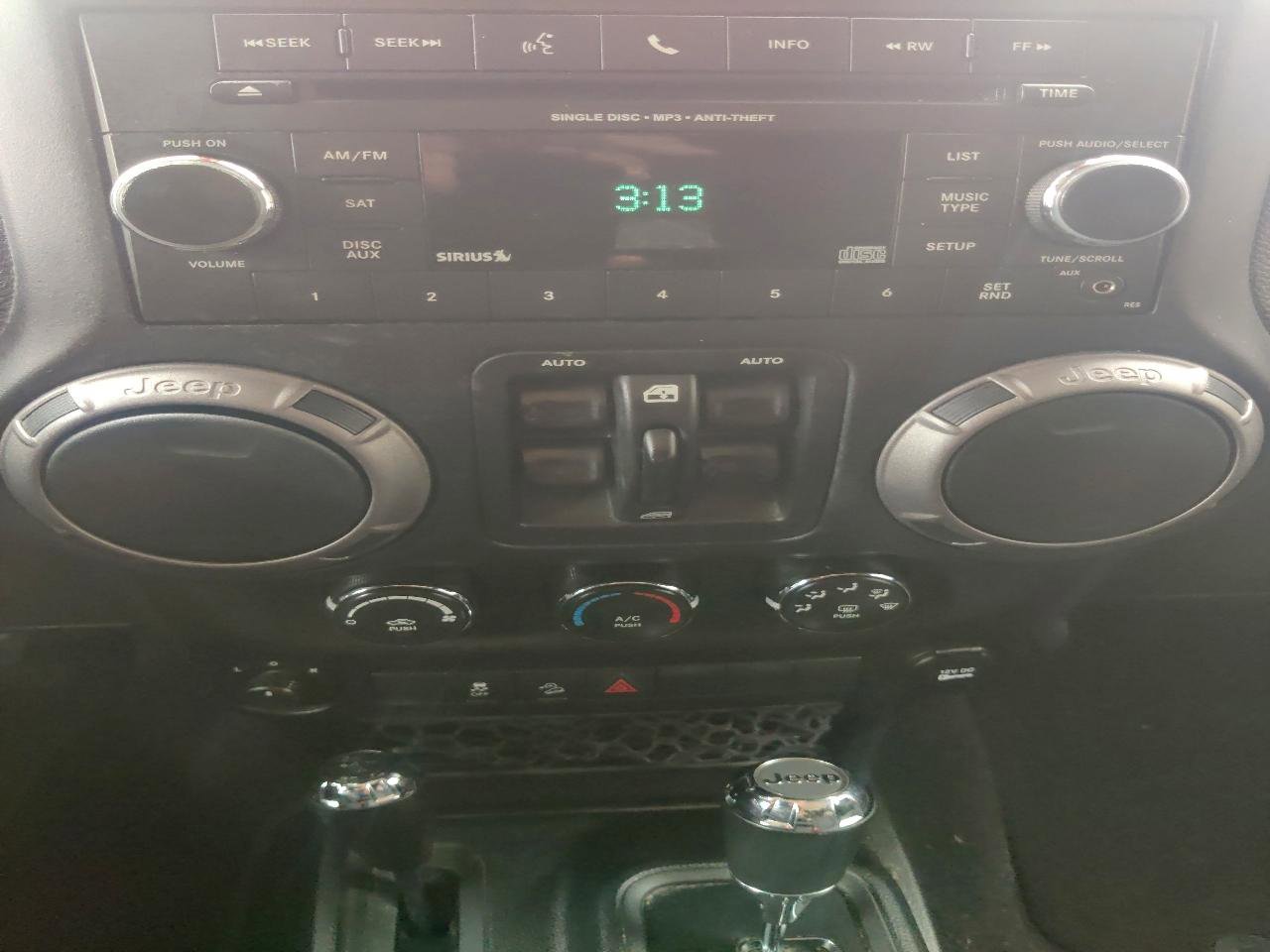 Used 2018 Jeep Wrangler Unlimited Sport S image 10